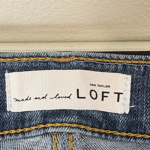 LOFT Distressed Blue Ankle Jeans 26” inseam - Picture 2 of 3